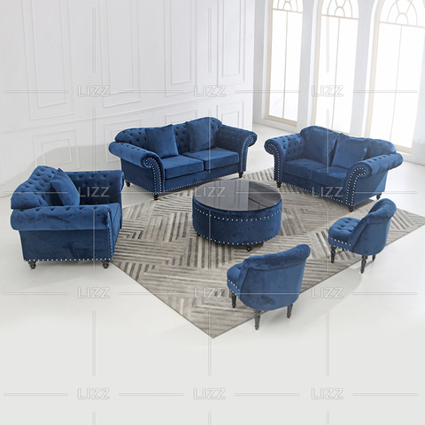 Freizeit-Stoffsofa im klassischen Stil mit kleinem Stuhl